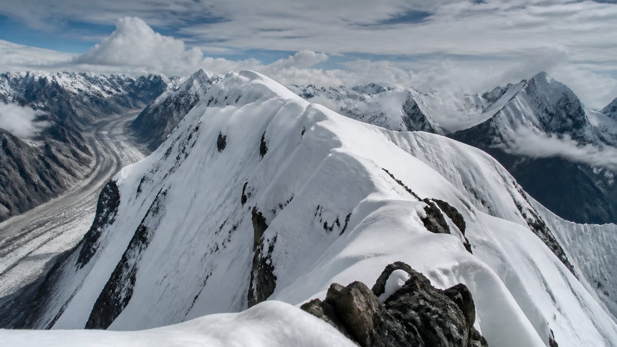 Kanjut Sar – I mountain landscape in Gilgit-Baltistan