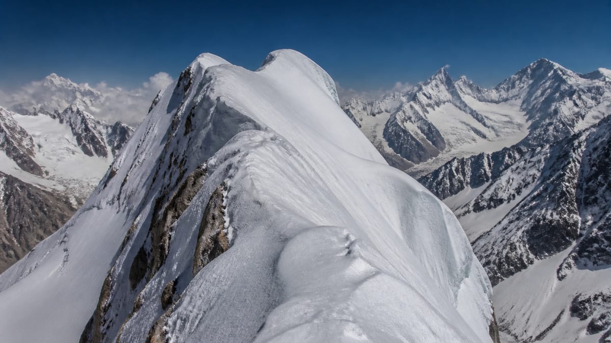 Lugpahur Sar – II UN mountain landscape in Gilgit-Baltistan