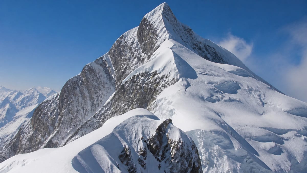 Lugpahur Sar MD mountain landscape in Gilgit-Baltistan
